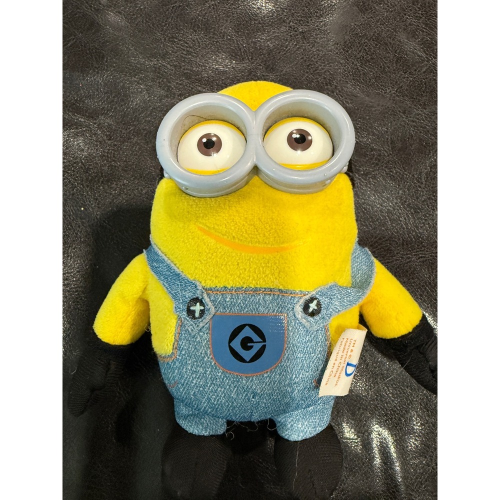 Despicable Me Minion Bob Plush Toy Yellow Blue Overalls Large Goggles